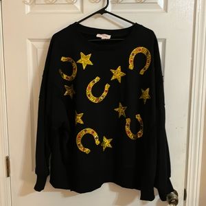 NWOT Black OS sweatshirt star and horse shoe design comprised of sequin patches